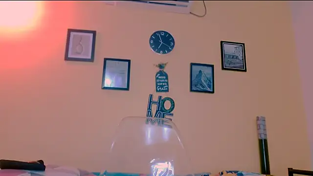 Snapshot of sexiempoderada18 chatting on February 26, 2026, 1:33 pm sexiempoderada18 online show from February 26, 2026, 1:33 pm