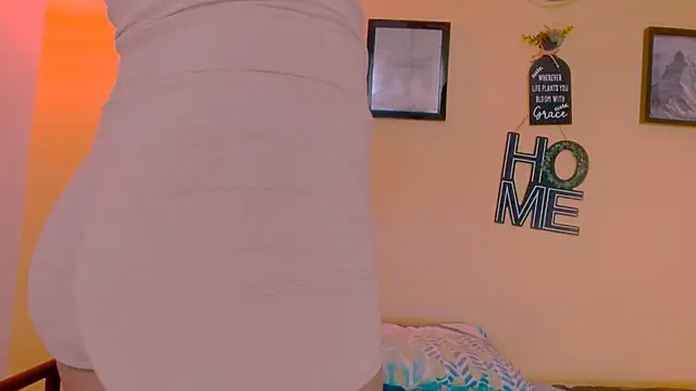 Snapshot of sexiempoderada18 chatting on February 13, 2026, 1:22 pm sexiempoderada18 online show from February 13, 2026, 1:22 pm