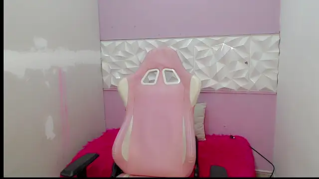 Snapshot of Taylerr_19 chatting on February 23, 2026, 3:30 am Taylerr 19 online show from February 23, 2026, 3:30 am