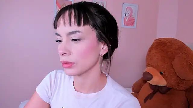 violeta rodriguezz online show from May 28, 2026, 4:35 pm