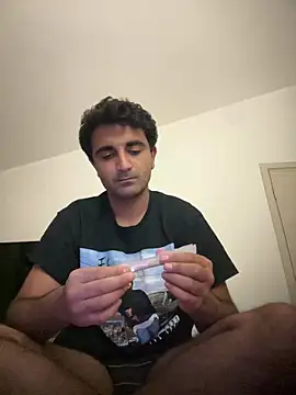 elia2711 online show from May 19, 2026, 12:26 am