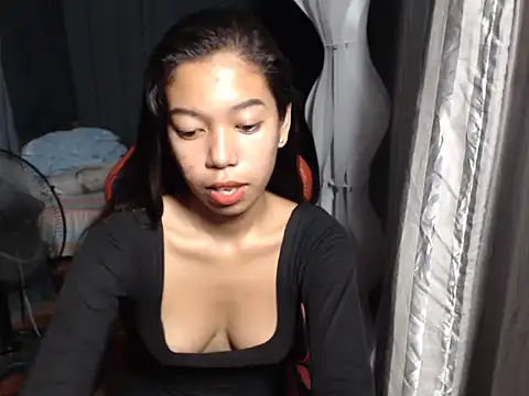 Snapshot of urgirlyflor chatting on March 24, 2026, 1:11 pm urgirlyflor online show from March 24, 2026, 1:11 pm