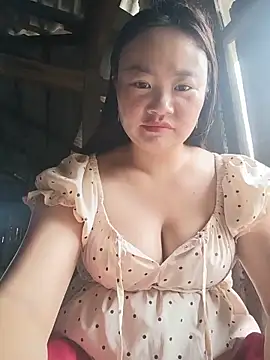 lisn-cute online show from June 22, 2026, 1:00 am