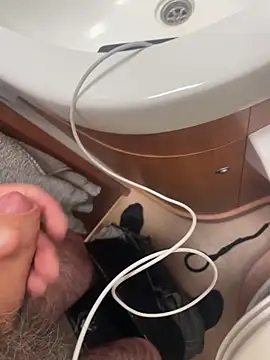 stallone italiano 62 online show from April 14, 2026, 8:52 am