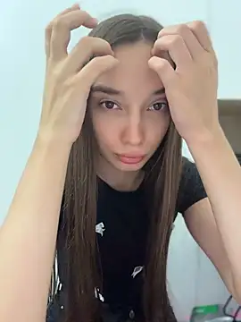 AnnyShore online show from May 12, 2026, 3:03 am