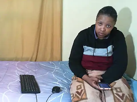 Caramel-Diva online show from May 23, 2026, 5:17 am