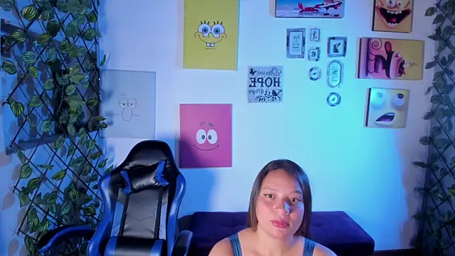 Juli W online show from February 15, 2026, 3:00 pm