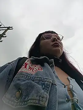 Snapshot of Yulska chatting on February 13, 2026, 2:39 pm Yulska online show from February 13, 2026, 2:39 pm