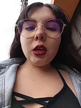 Yulska online show from April 17, 2026, 8:55 pm