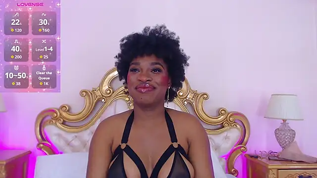 Snapshot of NatashaSilvers chatting on February 17, 2026, 11:40 am NatashaSilvers online show from February 17, 2026, 11:40 am