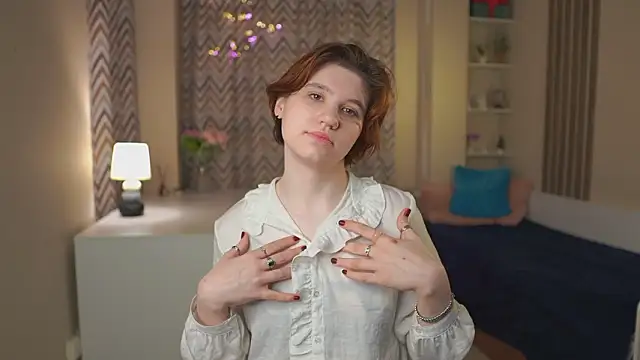 Snapshot of BelleHayton chatting on February 18, 2026, 2:57 pm BelleHayton online show from February 18, 2026, 2:57 pm