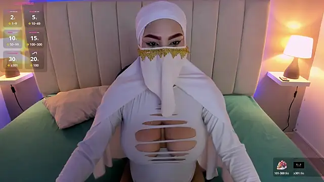 Snapshot of salmma_habibi chatting on April 10, 2026, 4:19 am salmma habibi online show from April 10, 2026, 4:19 am