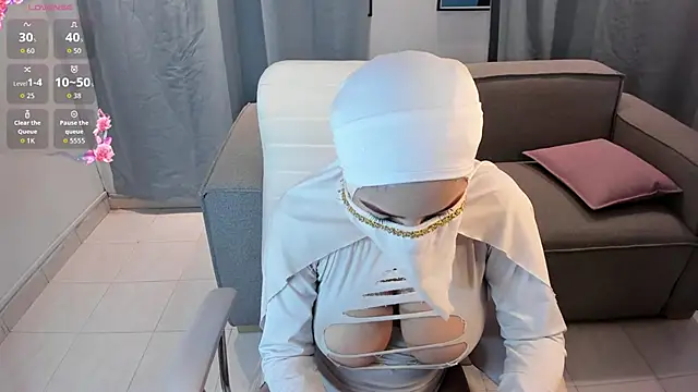 Snapshot of salmma_habibi chatting on May 25, 2026, 6:28 pm salmma habibi online show from May 25, 2026, 6:28 pm