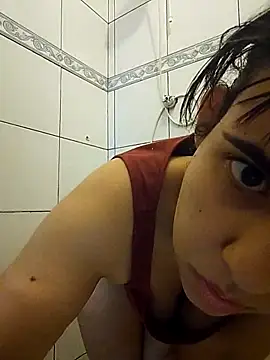 Snapshot of Julyzinha24 chatting on February 8, 2026, 2:42 am Julyzinha24 online show from February 8, 2026, 2:42 am