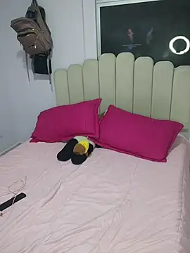 its lauu  online show from February 7, 2026, 11:57 pm