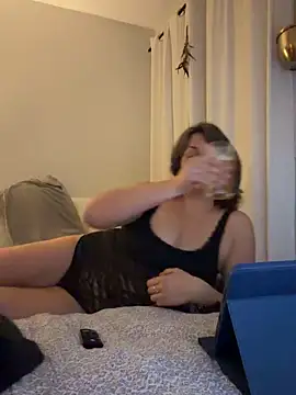 Snapshot of mshunny chatting on February 11, 2026, 4:12 am mshunny online show from February 11, 2026, 4:12 am