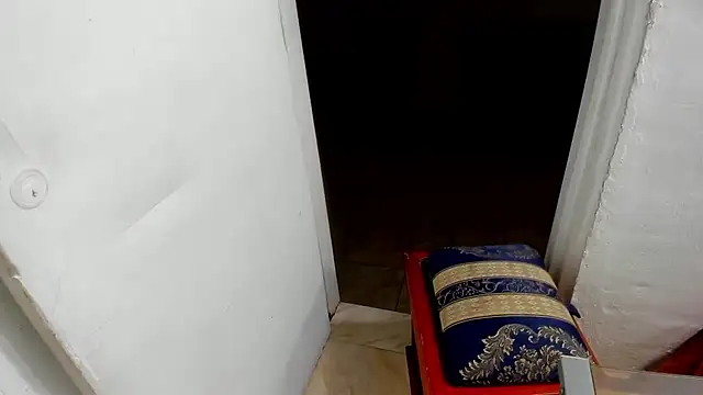 Kimmy london19 online show from February 12, 2026, 1:49 am