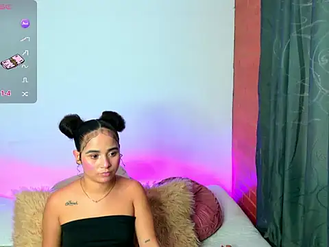  zara rosse online show from March 23, 2026, 10:20 pm