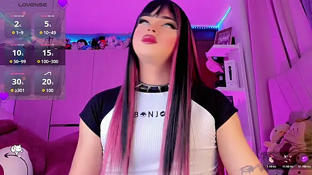 Danna xz online show from May 14, 2026, 5:32 pm