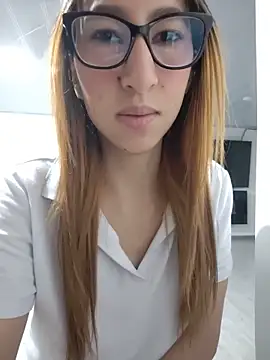 Sara Love 1 online show from May 16, 2026, 1:26 am