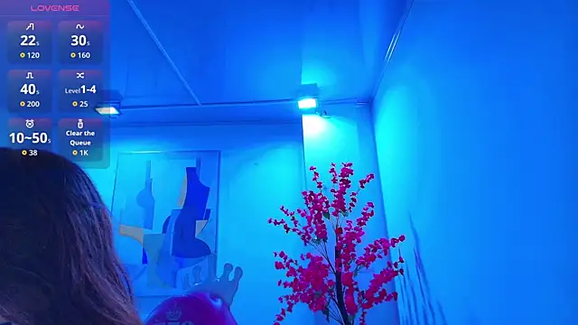 Chloe dolly online show from March 25, 2026, 11:31 am