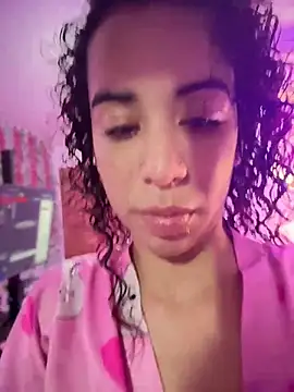 Snapshot of Woo_isDaphne chatting on March 26, 2026, 10:51 pm Woo isDaphne online show from March 26, 2026, 10:51 pm