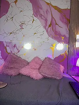 Snapshot of Woo_isDaphne chatting on April 9, 2026, 11:00 pm Woo isDaphne online show from April 9, 2026, 11:00 pm