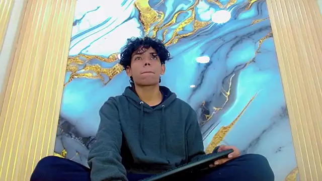 DaviidBuckx  online show from February 27, 2026, 2:01 am