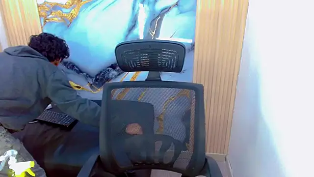 Snapshot of DaviidBuckx_ chatting on March 26, 2026, 2:10 am DaviidBuckx online show from March 26, 2026, 2:10 am