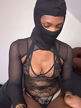 KiaraAmara online show from February 24, 2026, 5:14 pm