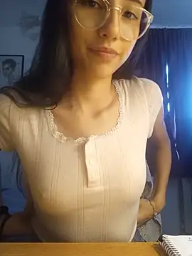 isaaabelaaa online show from February 10, 2026, 3:11 pm