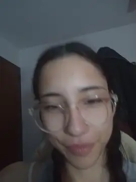 isaaabelaaa online show from March 20, 2026, 11:11 am