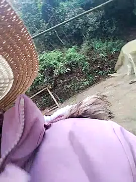 Snapshot of Yiyoongg chatting on March 19, 2026, 1:05 am Yiyoongg online show from March 19, 2026, 1:05 am