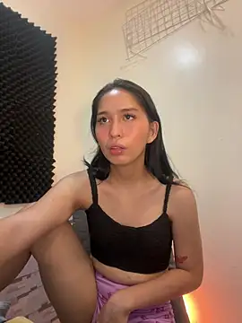 Snapshot of goddess_athena69 chatting on April 29, 2026, 3:27 pm goddess athena69 online show from April 29, 2026, 3:27 pm