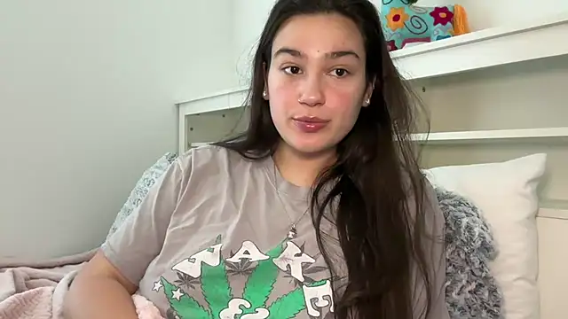 anitayurmoniii online show from June 25, 2026, 8:58 pm