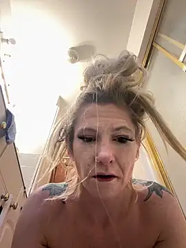 Snapshot of XXX2Freaks chatting on March 9, 2026, 6:33 pm XXX2Freaks online show from March 9, 2026, 6:33 pm