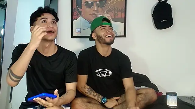 Snapshot of Xanderstone00 chatting on February 14, 2026, 4:45 am Xanderstone00 online show from February 14, 2026, 4:45 am