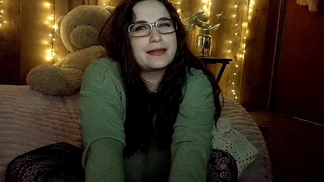 Snapshot of VelvetBrunetteXo chatting on March 28, 2026, 8:54 pm VelvetBrunetteXo online show from March 28, 2026, 8:54 pm