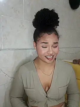 Snapshot of BrianaSweetxxx chatting on March 22, 2026, 3:21 am BrianaSweetxxx online show from March 22, 2026, 3:21 am