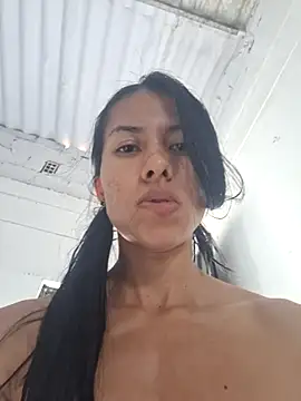 Alannys19 online show from April 29, 2026, 8:15 pm