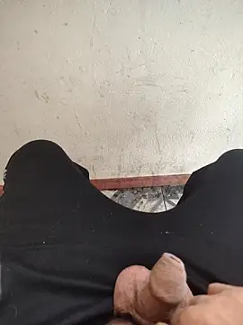 Snapshot of marioyesposa chatting on February 26, 2026, 8:31 pm marioyesposa online show from February 26, 2026, 8:31 pm