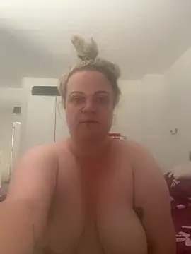 Snapshot of Piper_Milf_36 chatting on June 23, 2026, 12:58 pm Piper Milf 36 online show from June 23, 2026, 12:58 pm