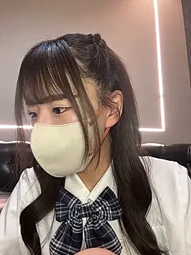 cocomi-coco0209 online show from May 21, 2026, 2:47 pm