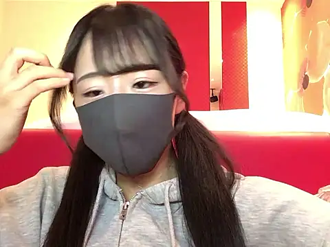 cocomi-coco0209 online show from May 12, 2026, 12:55 pm