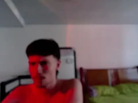 Snapshot of matidick_23cm chatting on February 20, 2026, 9:17 pm matidick 23cm online show from February 20, 2026, 9:17 pm