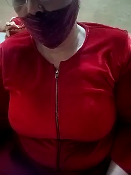 Snapshot of Simran_008 chatting on February 15, 2026, 9:03 pm Simran 008 online show from February 15, 2026, 9:03 pm