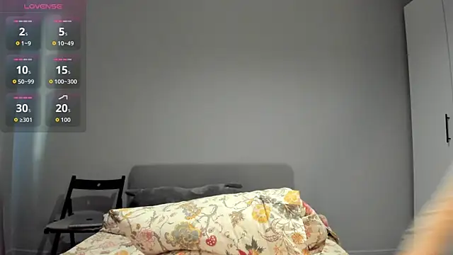 HelenBlazeTrt online show from May 26, 2026, 2:09 am