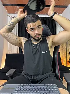 Snapshot of Benjii_Carter1 chatting on April 12, 2026, 2:04 am Benjii Carter1 online show from April 12, 2026, 2:04 am