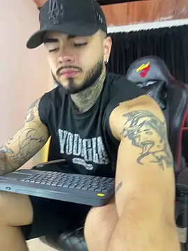 Snapshot of Benjii_Carter1 chatting on March 26, 2026, 3:16 am Benjii Carter1 online show from March 26, 2026, 3:16 am