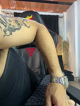 Snapshot of Benjii_Carter1 chatting on April 10, 2026, 3:24 am Benjii Carter1 online show from April 10, 2026, 3:24 am